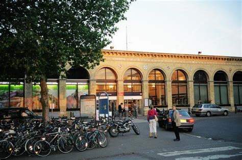 Cambridge rail station cycle parking row continues as new disabled ramp blocked by bikes | road.cc