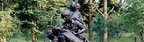 Reflect at the Vietnam Women’s Memorial (U.S. National Park Service)