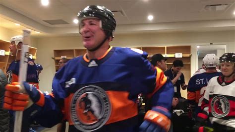 2018 NHL Hockey Hall of Fame Legends Classic Game! In the dressing room with the superstar ...