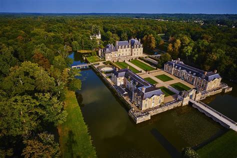 Château de la Ferté Saint Aubin - Historic site and monument - La Ferté ...