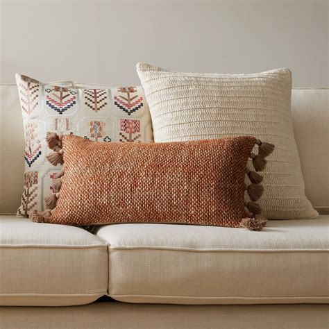 Two-Tone Chunky Linen Tassels Pillow Cover | West Elm