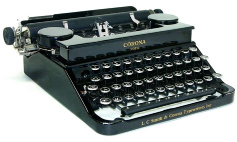 Dear Tom Hanks: Have We Got a Typewriter for You! | Collectors Weekly