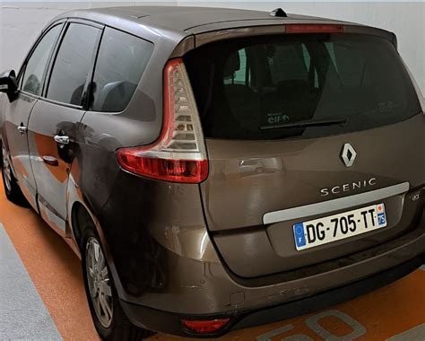 RENAULT MÉGANE GRAND SCÉNIC [...] vendu à 6600.00€ | encheres-domaine