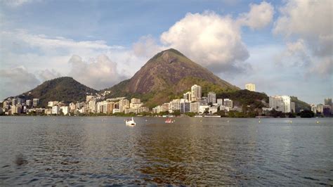 View from the water on the architecture on the beach in rio de janeiro free image download