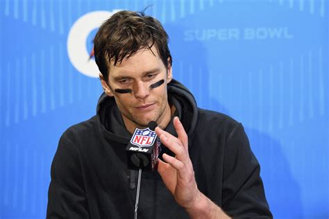 10 photos of Tom Brady looking sad at the Super Bowl - SBNation.com