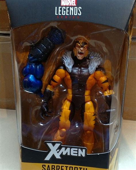 X-Men Marvel Legends with Build-A-Figure Apocalypse Assortment Found ...