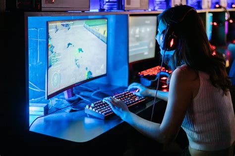 Gamers Unite: Elevate Your Play with These 8 Must-Have Gaming Desk ...