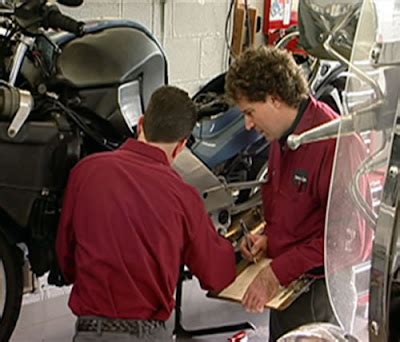 Best Harley Davidson: Motorcycle Mechanic Schools