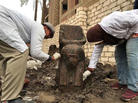 Egyptian officials unveil new archaeological finds