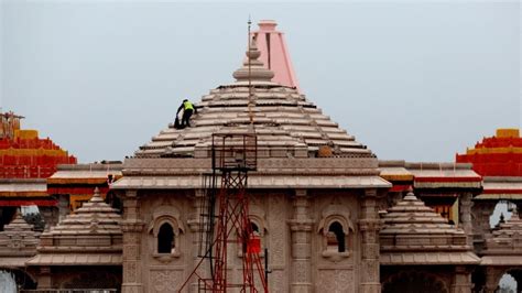 Ayodhya Ram temple inauguration: Noon rituals, sacred rice showering to ...