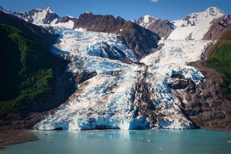 Glaciers In Alaska: Best Ways to See Alaska's Glaciers | ALASKA.ORG