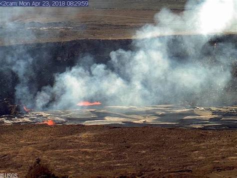 Lava lake spills onto Halema‘uma‘u Crater floor - Hawaii Tribune-Herald