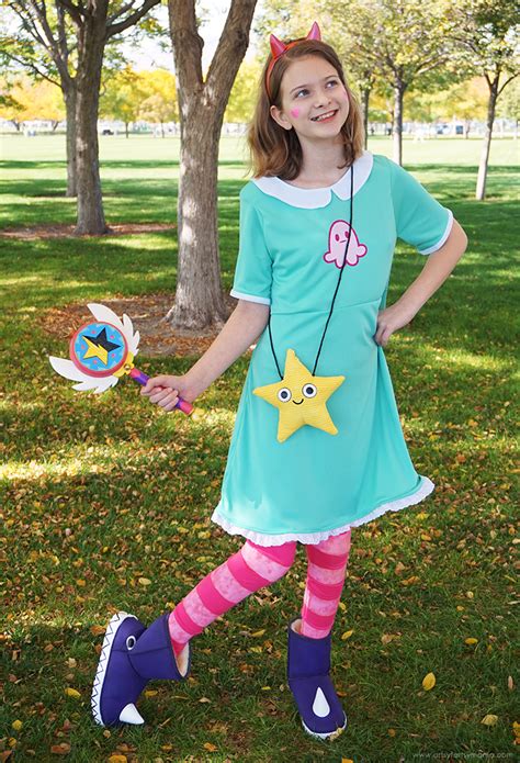 DIY Star Butterfly Costume | artsy-fartsy mama