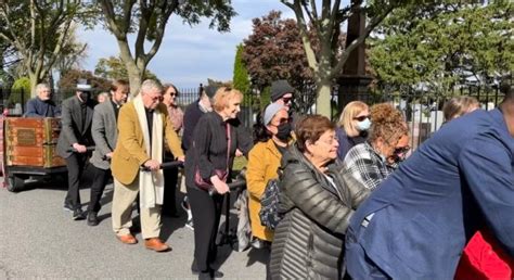 Local advocates pushing for memorial touchstone on Hart Island run into roadblocks – Bronx Times