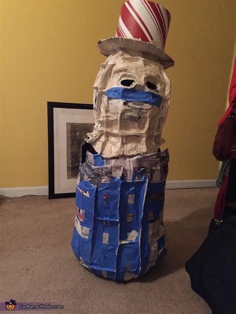 Creative DIY Mr. Peanut Costume - Photo 3/10