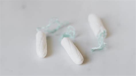 Pain When Inserting a Tampon: Here’s What Could Be Causing It!