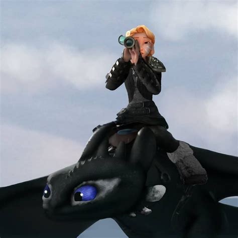 Pin auf HTTYD 3 Toothless and Light fury