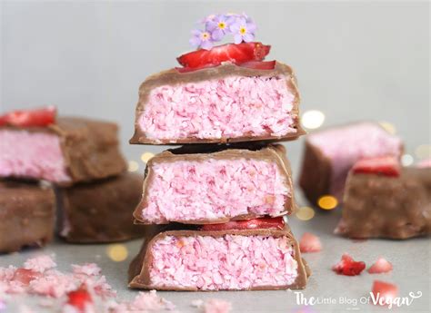 Vegan berry bounty bars recipe | The Little Blog Of Vegan