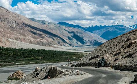 Khardung La Pass Leh Ladakh: Entry fee, Best time to Visit, Photos ...