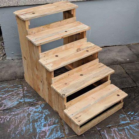 15 Old Pallet Stairs Ideas - DIY to Make – DIY to Make