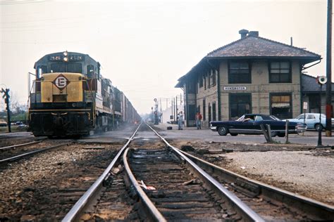 EL, Huntington, Indiana, 1972 Westbound Erie Lackawanna Railway freight train leaving Huntington ...