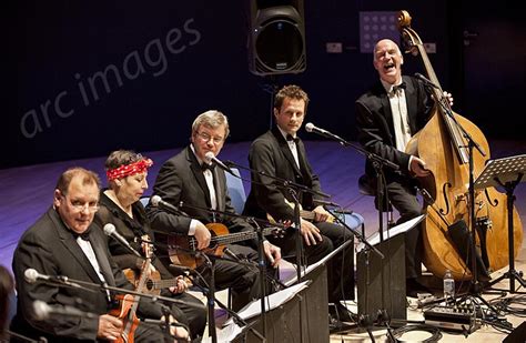 Gig Junkies » Blog Archive » The Ukulele Orchestra of Great Britain ...