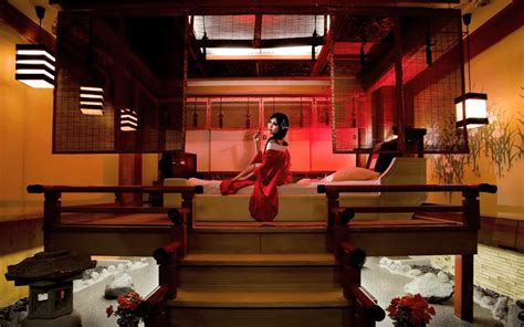 Step back in time with Japanese-themed rooms at rare vintage love hotel in Osaka【Video ...