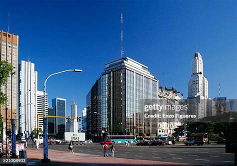 Retiro Buenos Aires Photos and Premium High Res Pictures - Getty Images