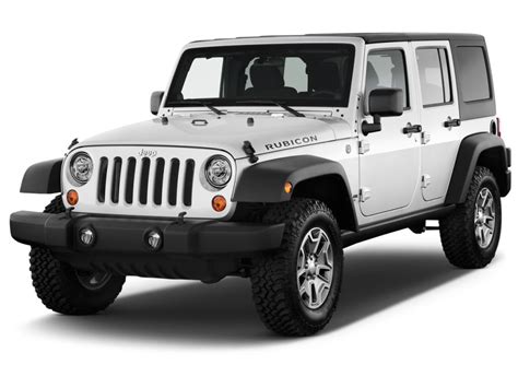 Image: 2017 Jeep Wrangler Unlimited Rubicon 4x4 Angular Front Exterior ...