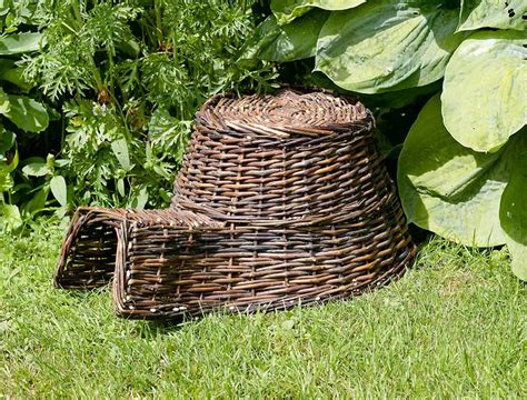 How to build a house for a hedgehog: 20 DIY ideas for a private garden ...