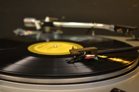 Classic Vinyl Records That Must Be Added to Your Collection | Beat