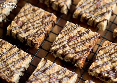 Easy Maple Pecan Flapjack Recipe | Kitchen Mason