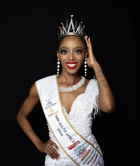 Tshego Gaelae crowned Mrs South Africa 2024 | SAPositiveNews