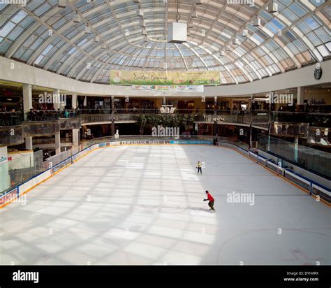 West edmonton mall ice palace hi-res stock photography and images - Alamy