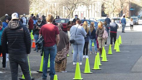 How long do Americans think is too long to wait in line to vote? — APM Research Lab