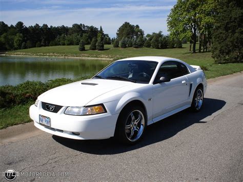 2000 Ford Mustang - Information and photos - MOMENTcar