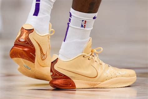 LeBron James Debuts 21st Signature Sneaker In Lakers Opener - Sports ...