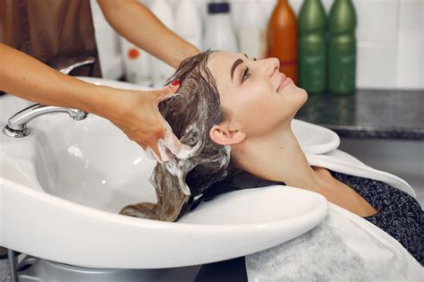 Our Top 3 Hair Salons When You're Craving a Wash & Blow-Dry | Liv