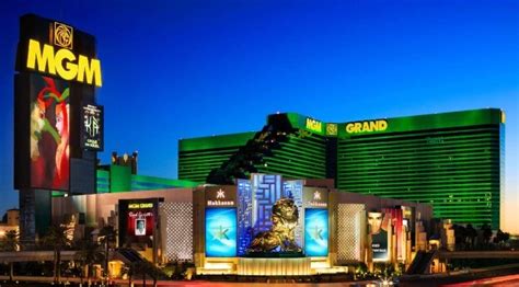 The Signature At Mgm Grand - All Suites vacation deals - Lowest Prices, Promotions, Reviews ...