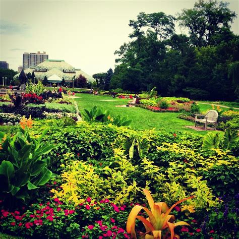 Lincoln Park Conservatory Formal Garden | Lincoln park conservatory, Formal garden, Outdoor