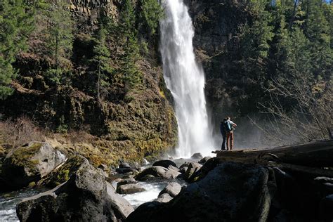 A Day Trip To Mill Creek Falls - Travel Phoenix Oregon