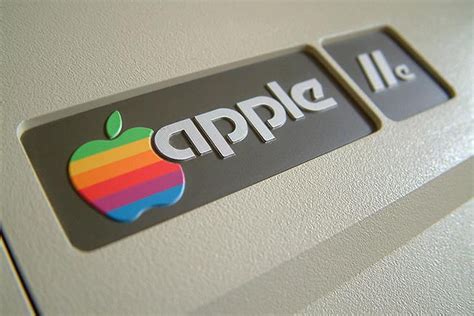 The Apple Logo: History, Meaning, Design Influences, and Evolution ...