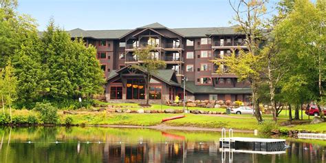 Hampton Inn & Suites Lake Placid | Travelzoo