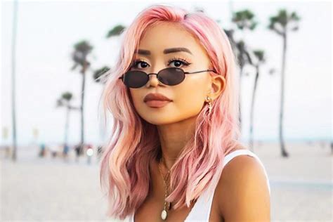 40 Adorable Ideas On How To Pull Off Pastel Pink Hair