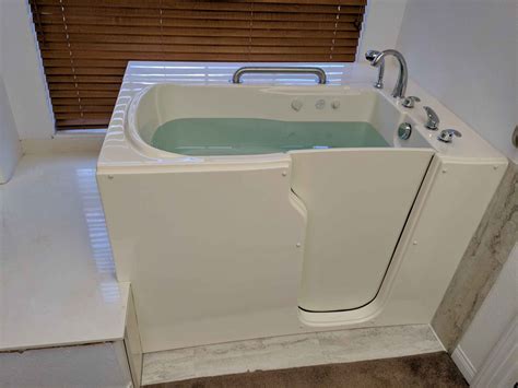 ADA Bathtubs, Bathtub Installers | Wykoff, Spring Valley, MN | Bathing Safety