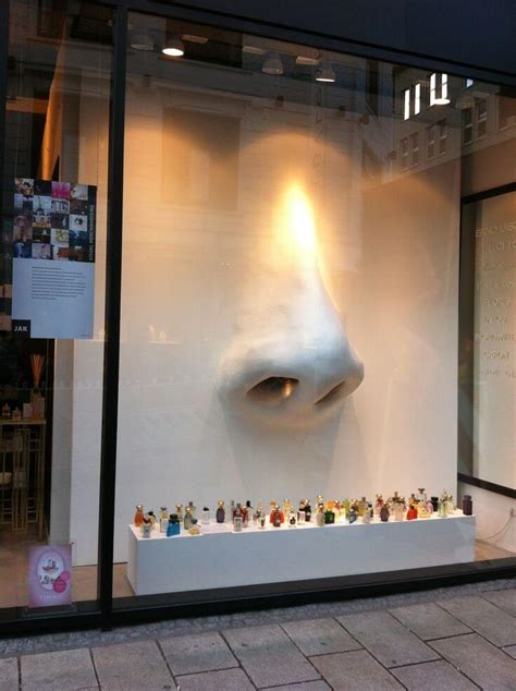 Top 10 of the World’s Best Window Displays | DesignSpice | DYH Blog