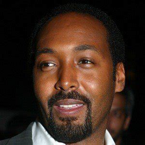 Jesse L. Martin - Age, Family, Bio | Famous Birthdays