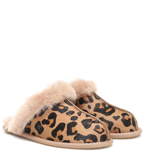 UGG Scuffette Ii Leopard-print Slippers in Brown - Lyst