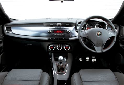 Alfa Romeo Giulietta 2.0 JTD Lusso | Eurekar