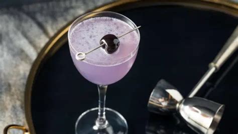 Aviation Cocktail- A Gin Classic